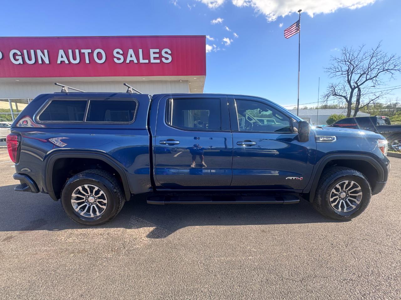 GMC Sierra 1500 4WD Crew Cab 147" AT4 2020