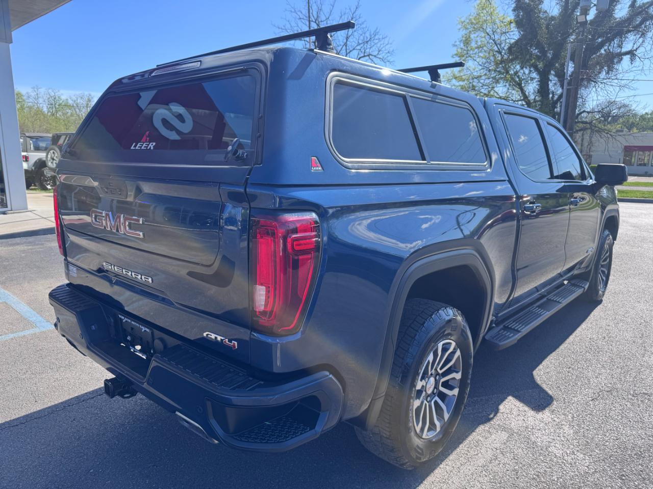 GMC Sierra 1500 4WD Crew Cab 147" AT4 2020