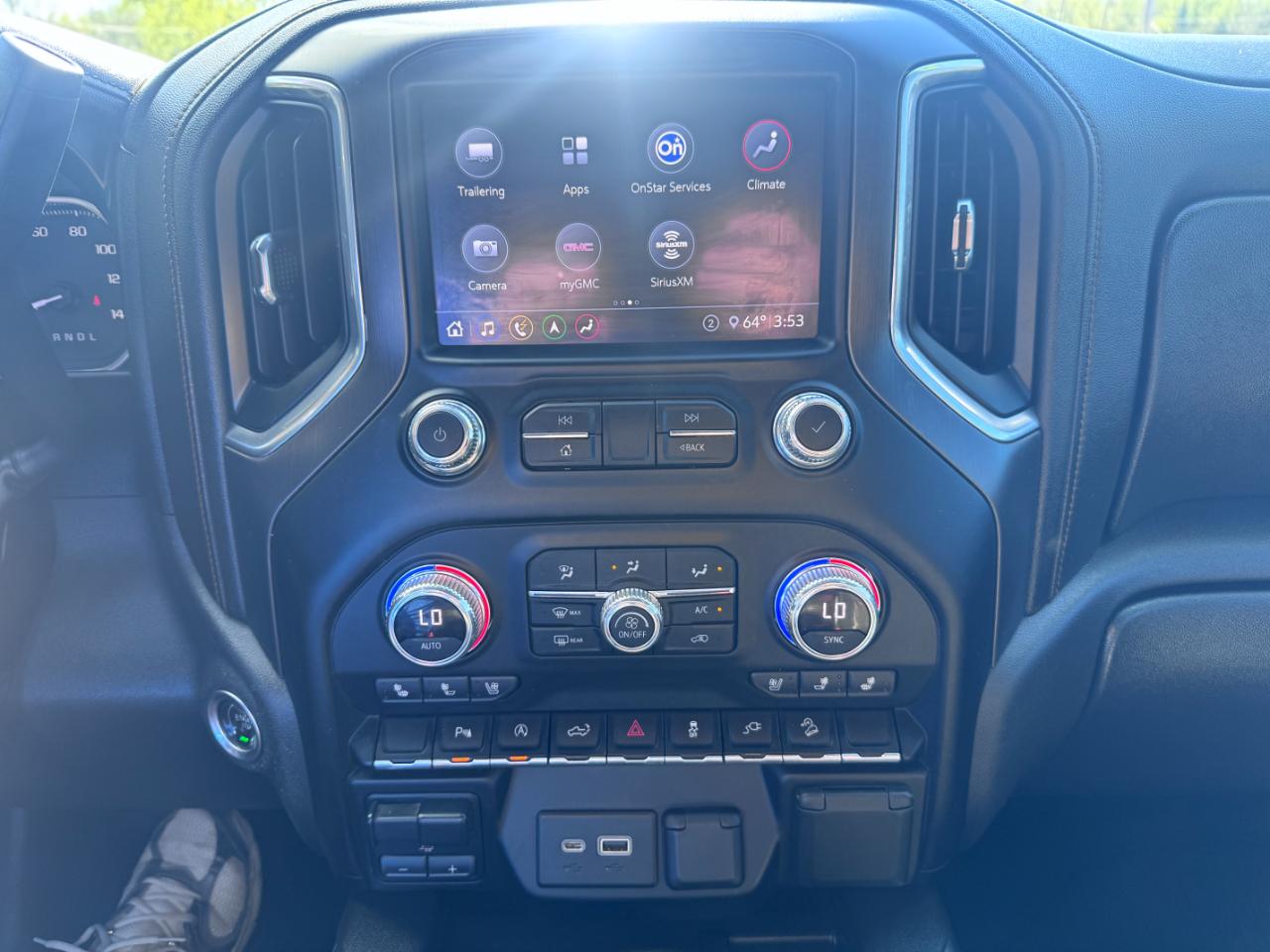 GMC Sierra 1500 4WD Crew Cab 147" AT4 2020