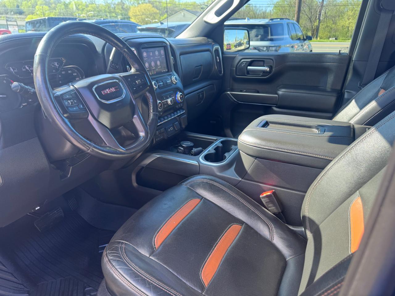 GMC Sierra 1500 4WD Crew Cab 147" AT4 2020