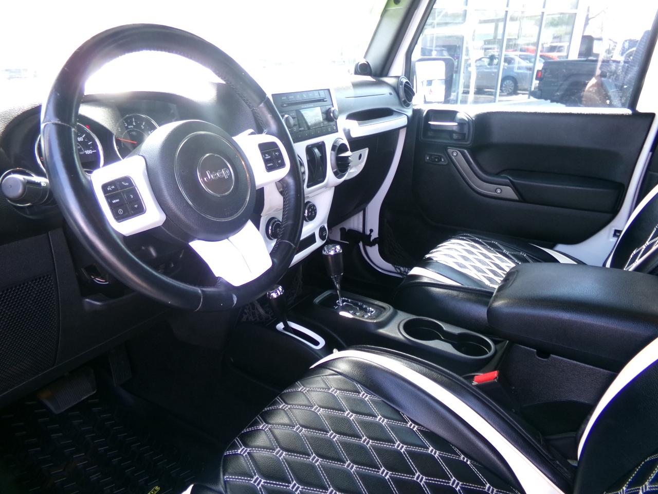 Jeep Wrangler 4WD 2dr Sport 2013