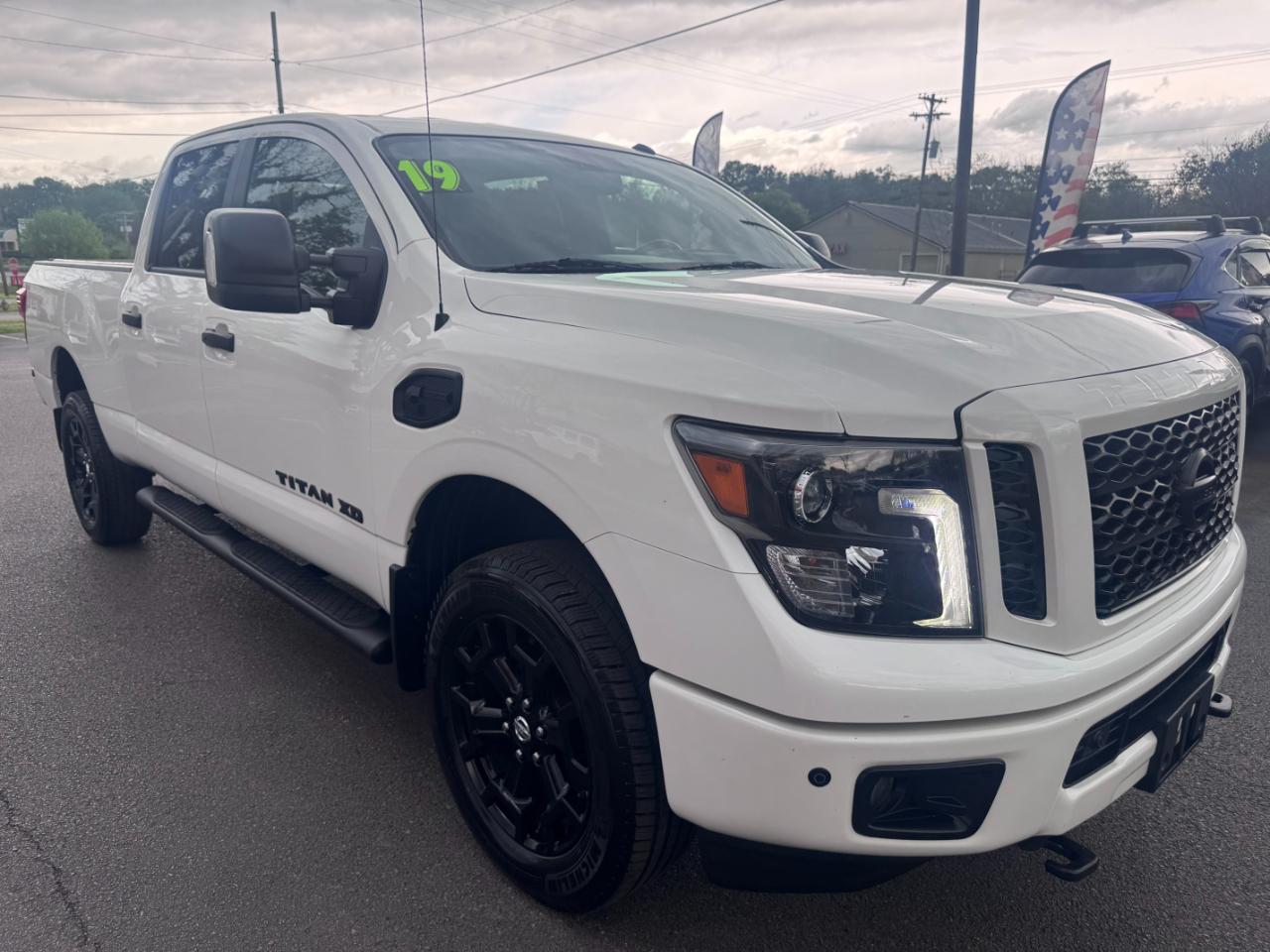 Nissan Titan XD 4x4 Diesel Crew Cab SV 2019