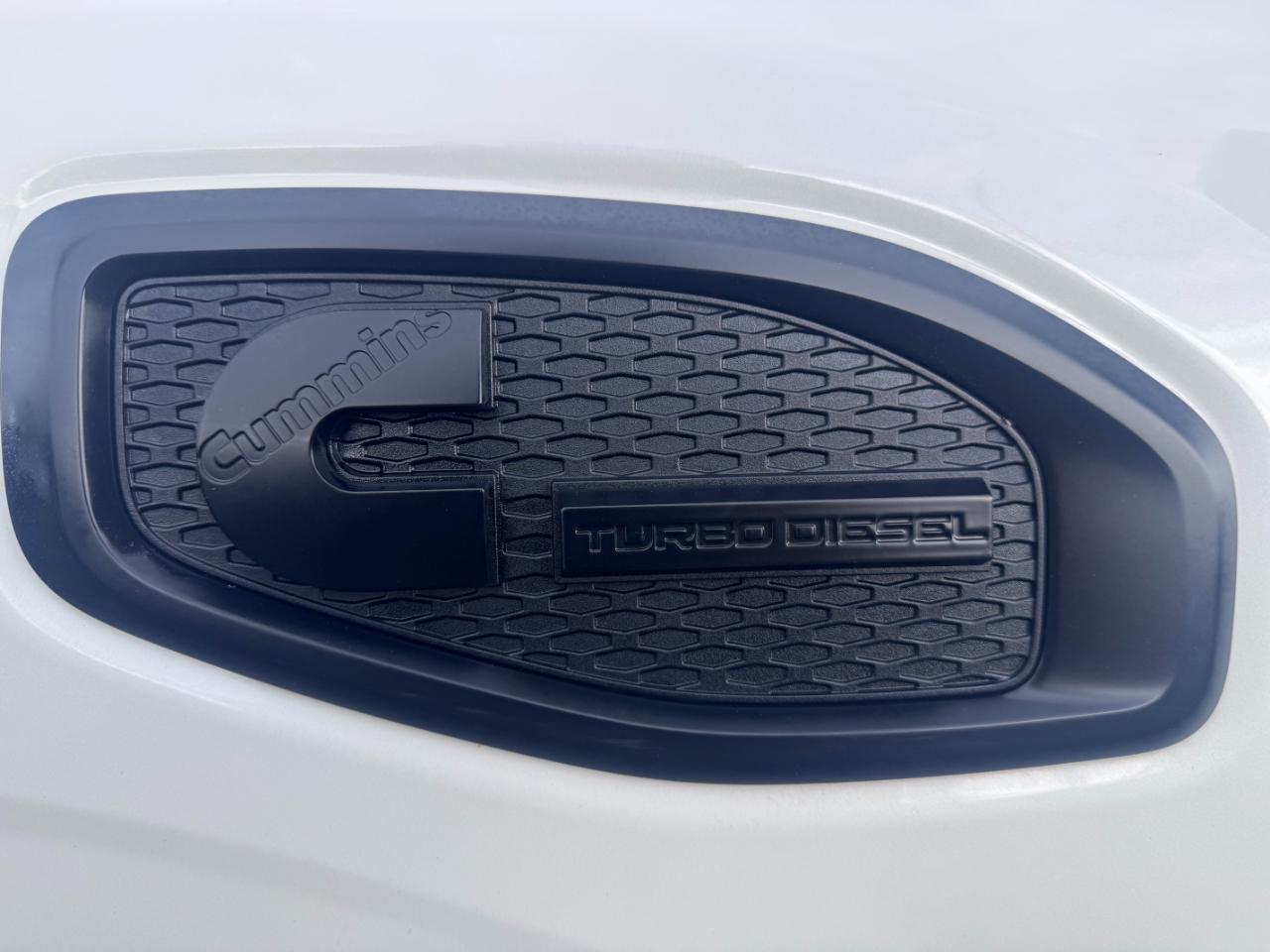 Nissan Titan XD 4x4 Diesel Crew Cab SV 2019