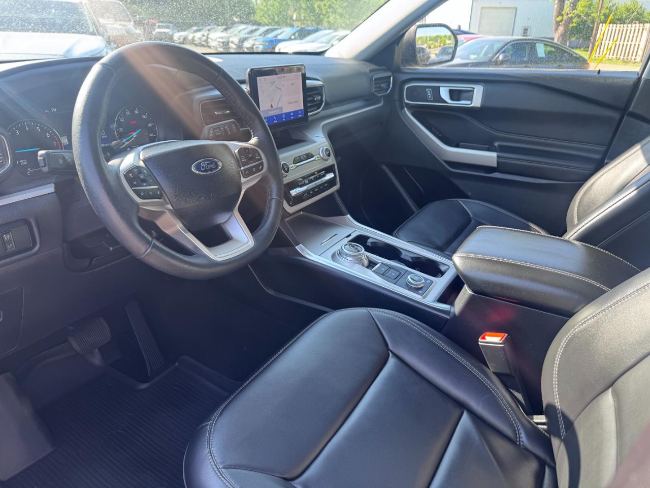 Ford Explorer XLT 4WD 2023