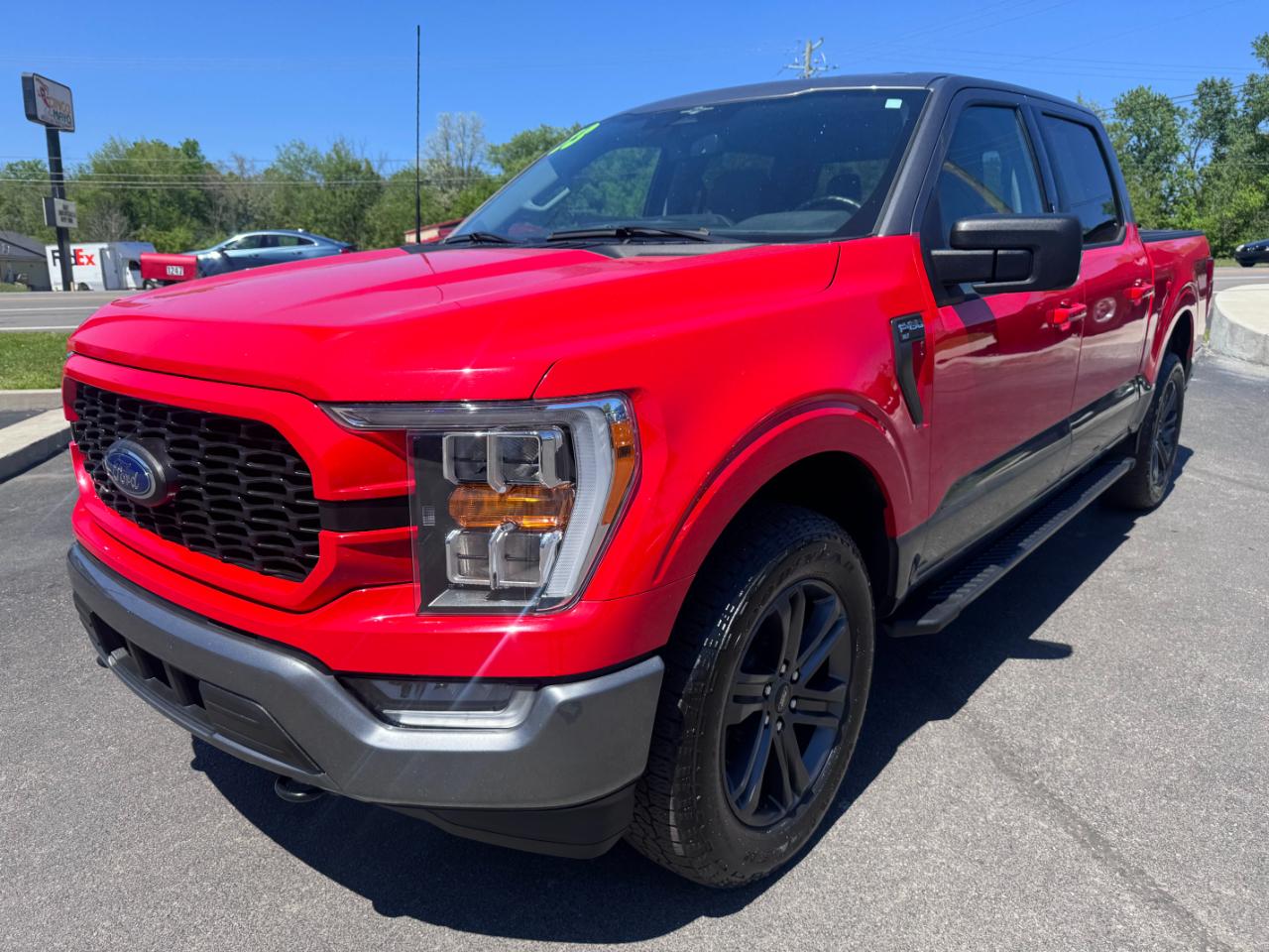 Ford F-150 XL 4WD SuperCrew 5.5' Box 2023