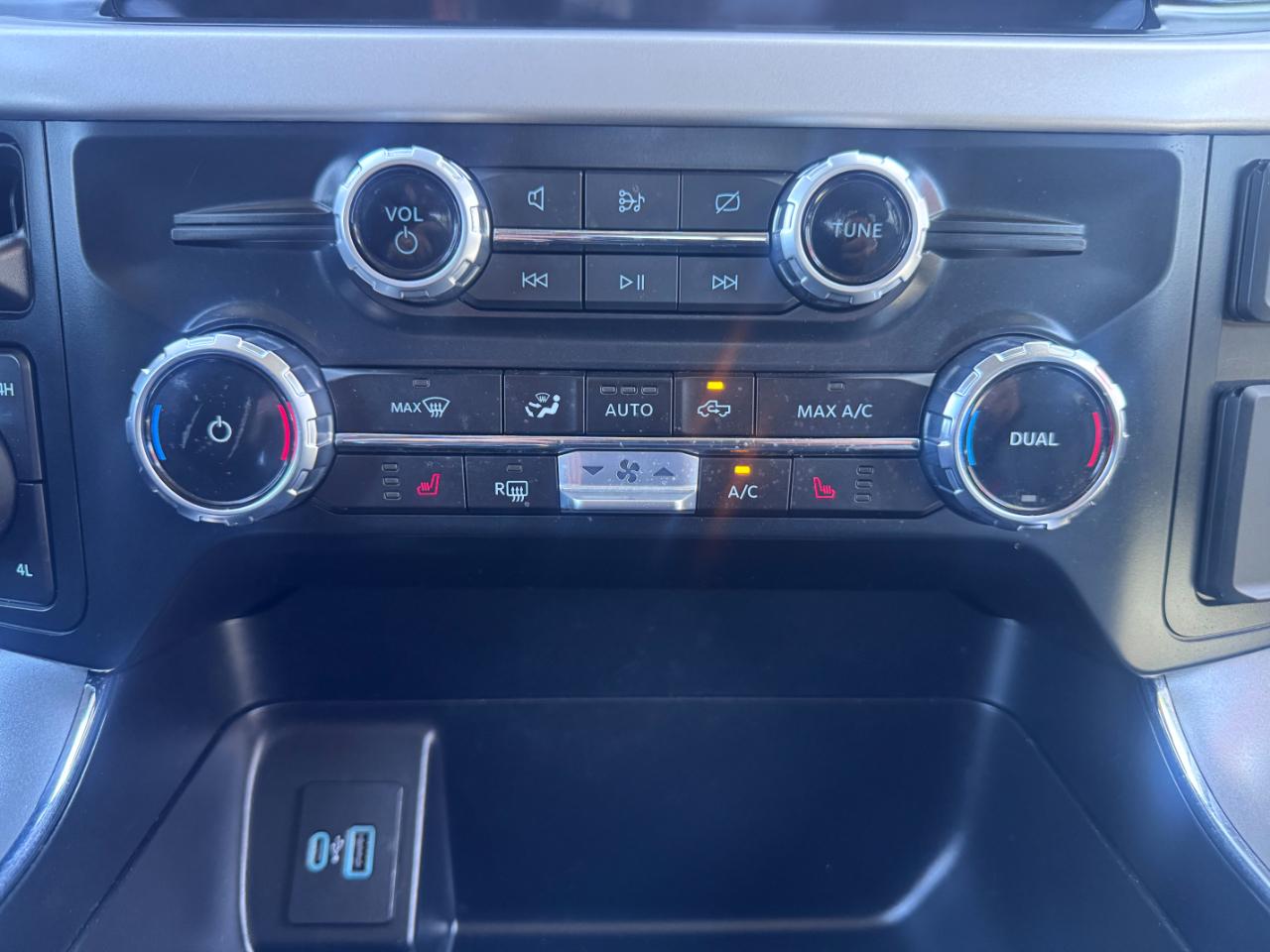 Ford F-150 XL 4WD SuperCrew 5.5' Box 2023