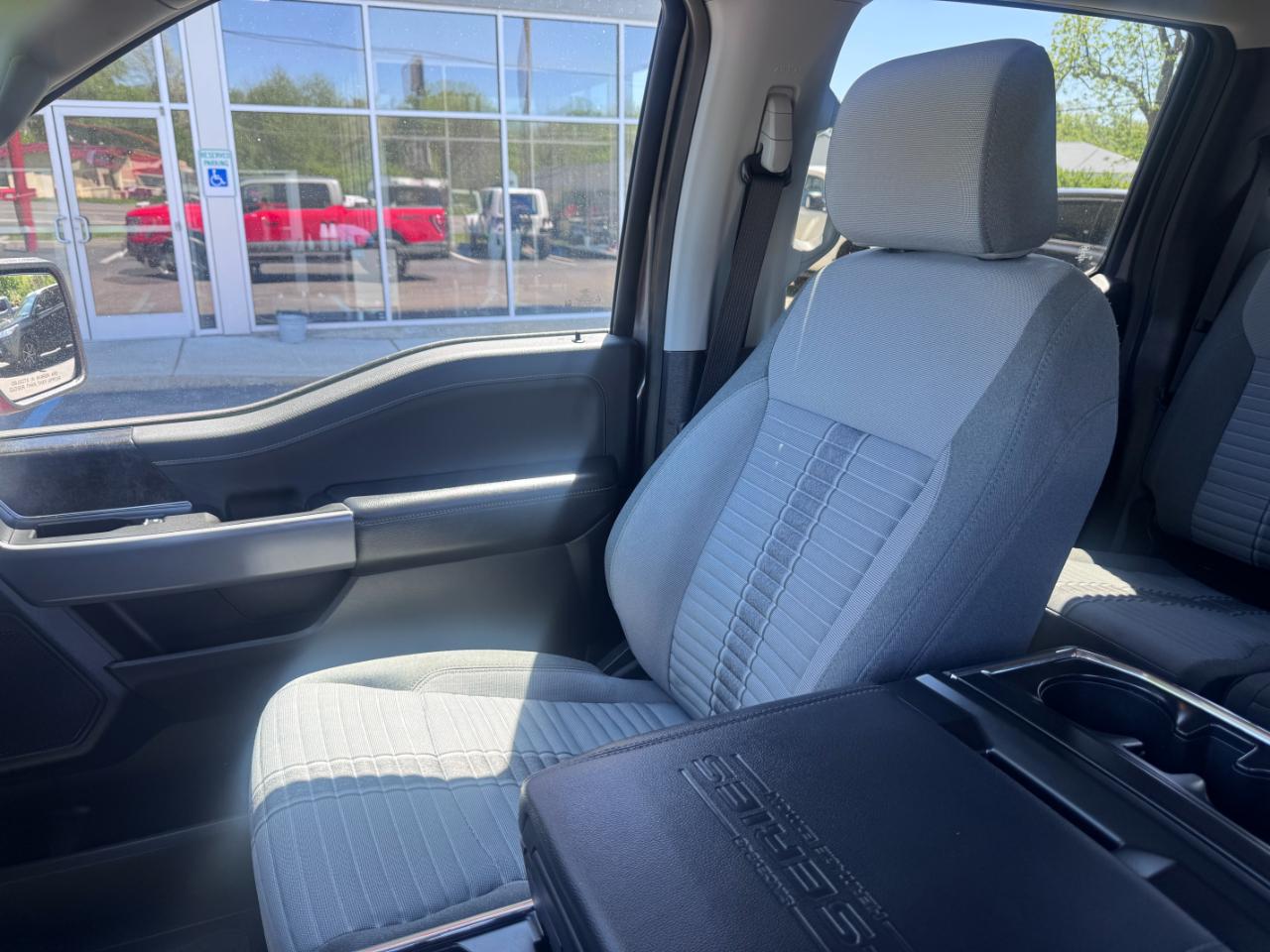 Ford F-150 XL 4WD SuperCrew 5.5' Box 2023