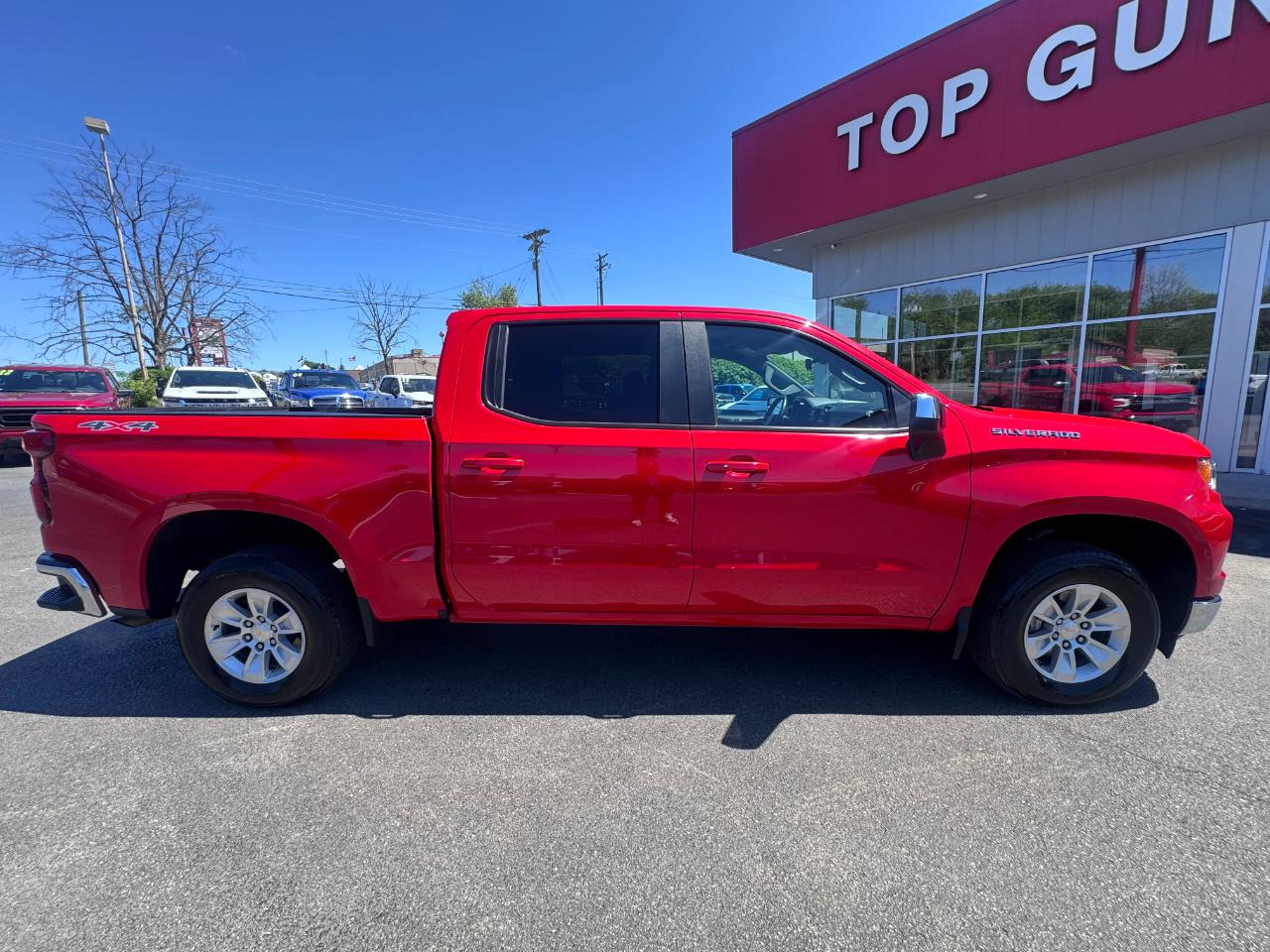 Chevrolet Silverado 1500 4WD Crew Cab 147" LT w/1LT 2023