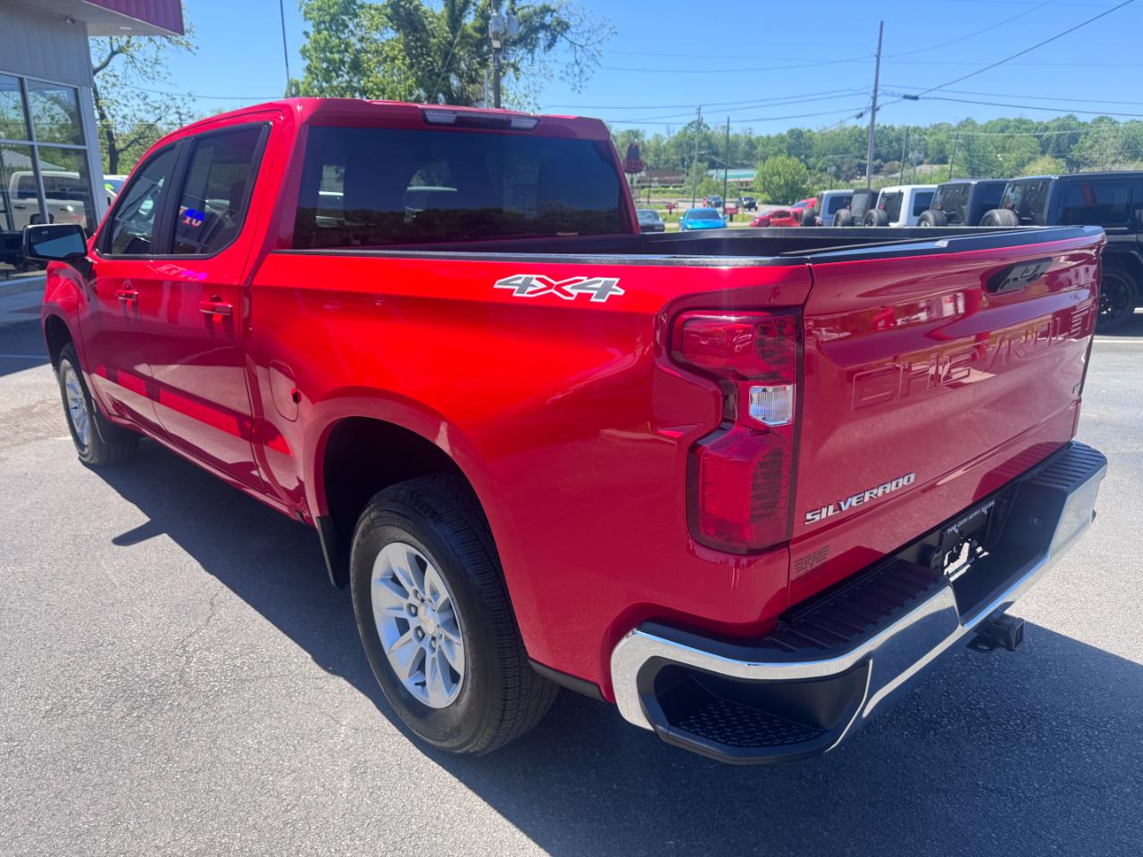 Chevrolet Silverado 1500 4WD Crew Cab 147" LT w/1LT 2023
