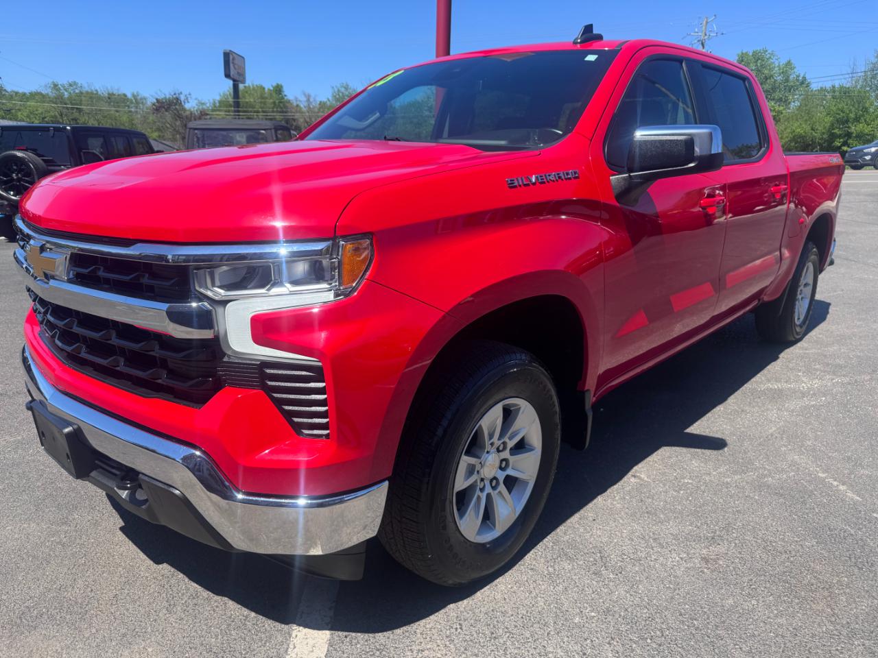 Chevrolet Silverado 1500 4WD Crew Cab 147" LT w/1LT 2023