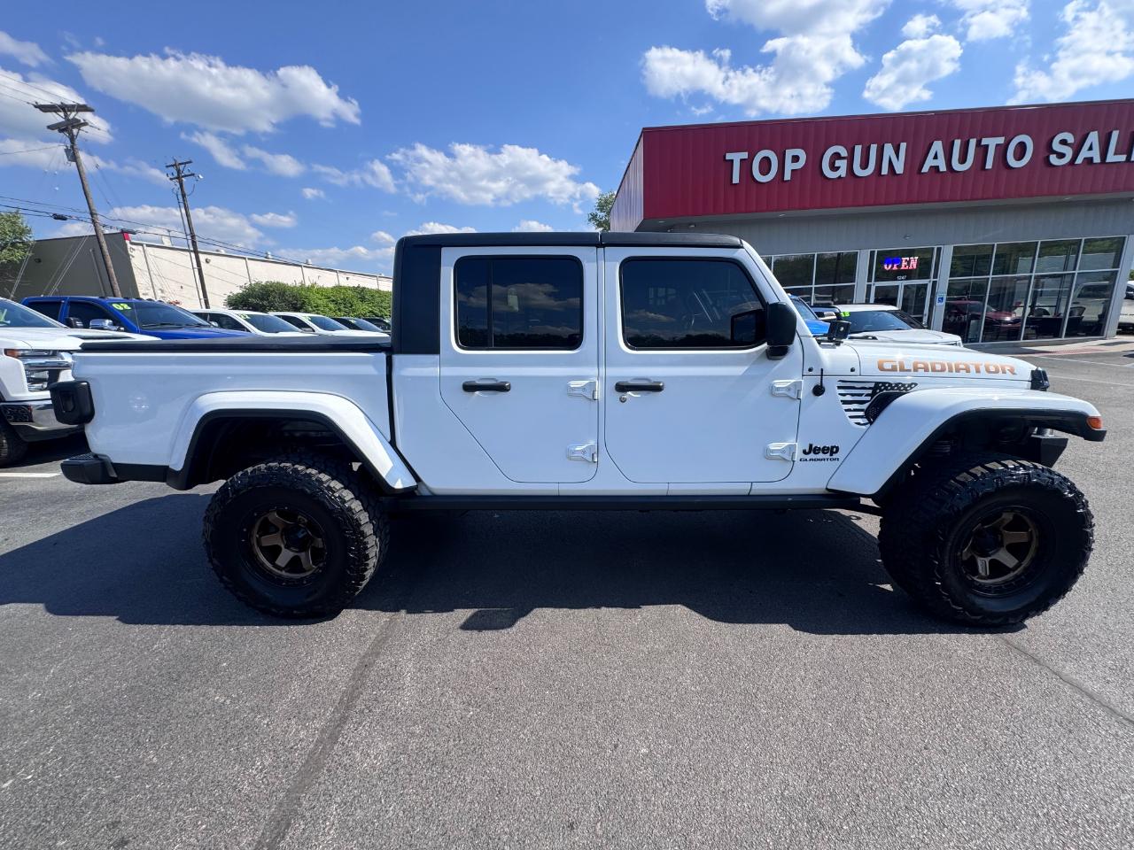 Jeep Gladiator Willys 4x4 2021