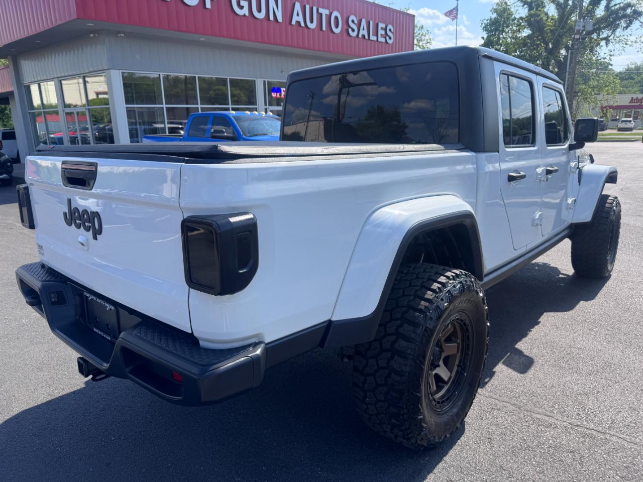 Jeep Gladiator Willys 4x4 2021