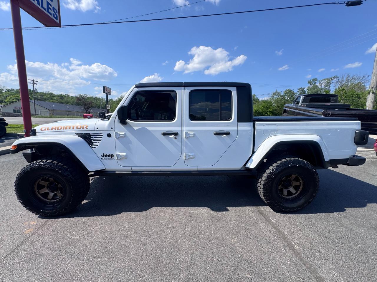Jeep Gladiator Willys 4x4 2021