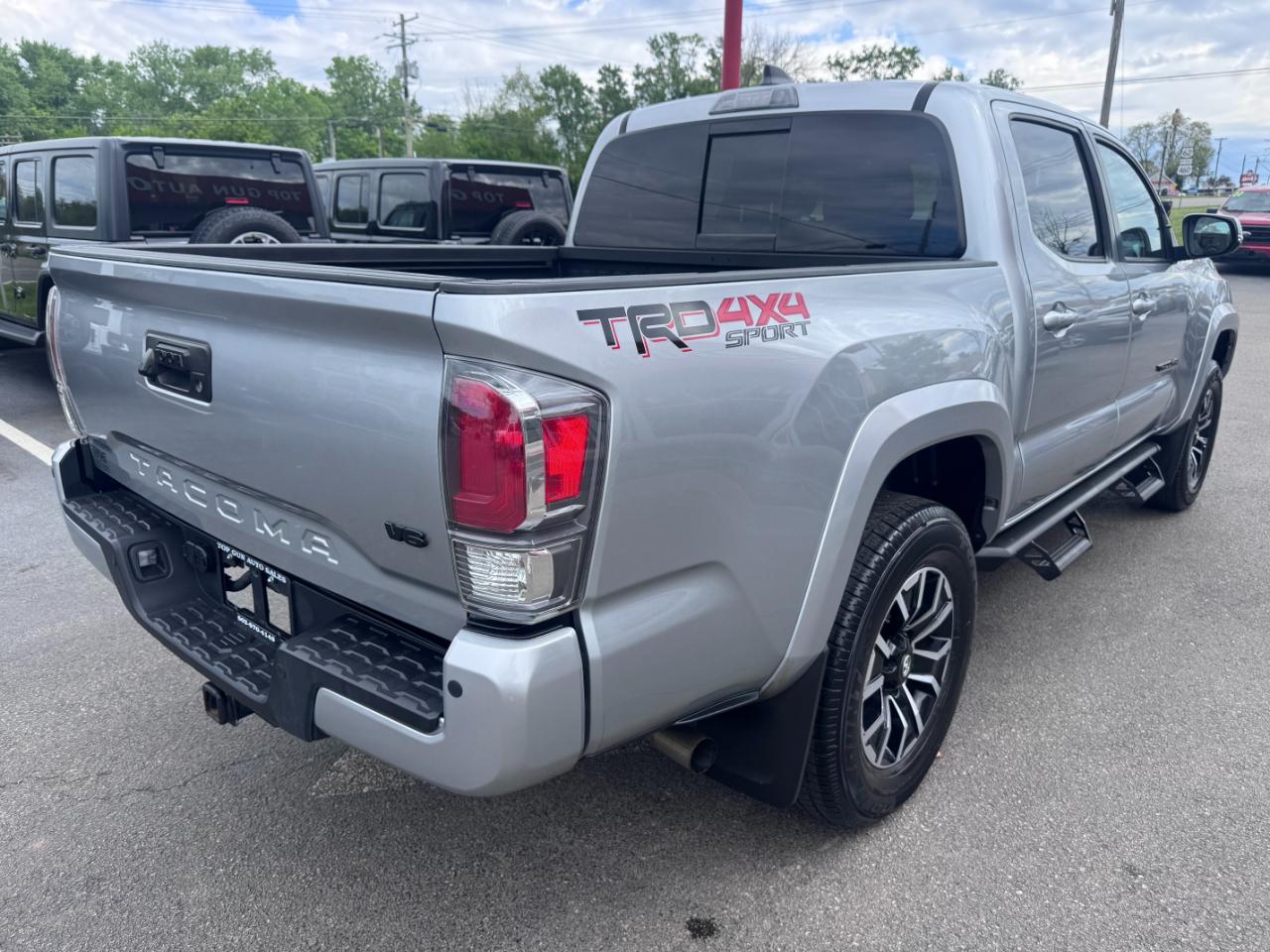 Toyota Tacoma 4WD SR Double Cab 5' Bed V6 AT (Natl) 2023