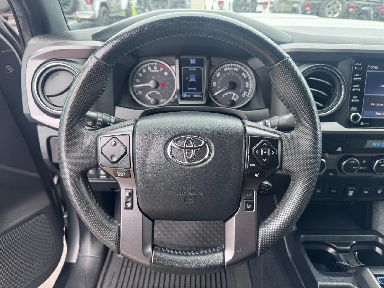 Toyota Tacoma 4WD SR Double Cab 5' Bed V6 AT (Natl) 2023