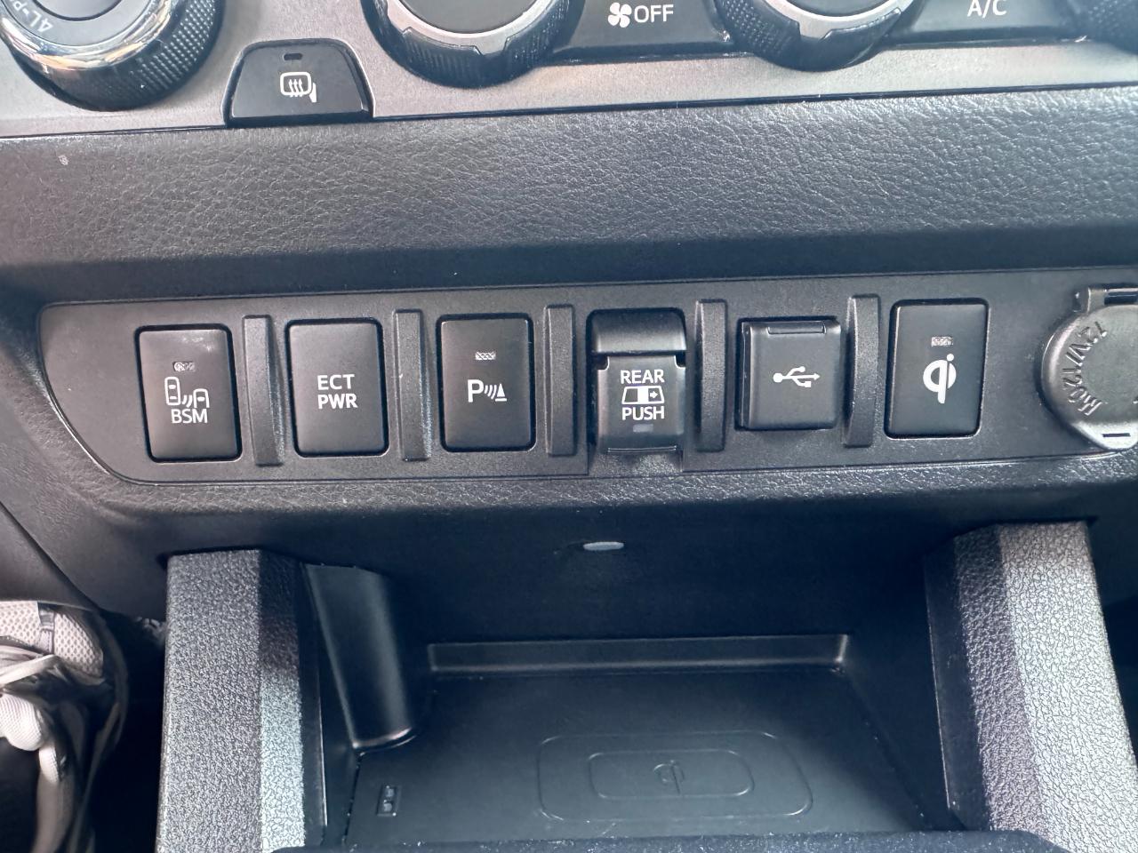 Toyota Tacoma 4WD SR Double Cab 5' Bed V6 AT (Natl) 2023