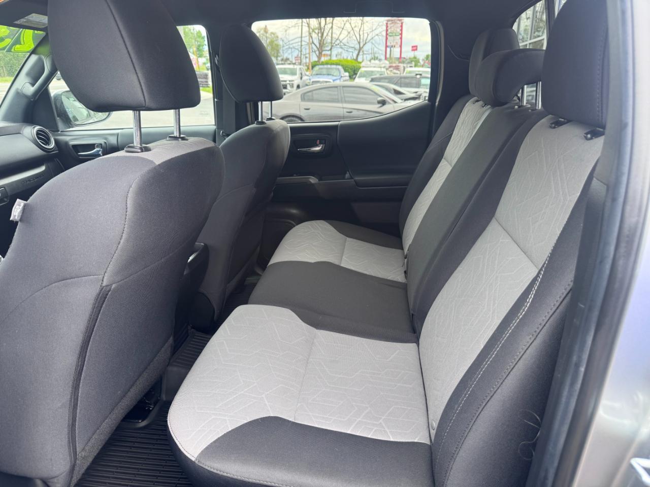 Toyota Tacoma 4WD SR Double Cab 5' Bed V6 AT (Natl) 2023