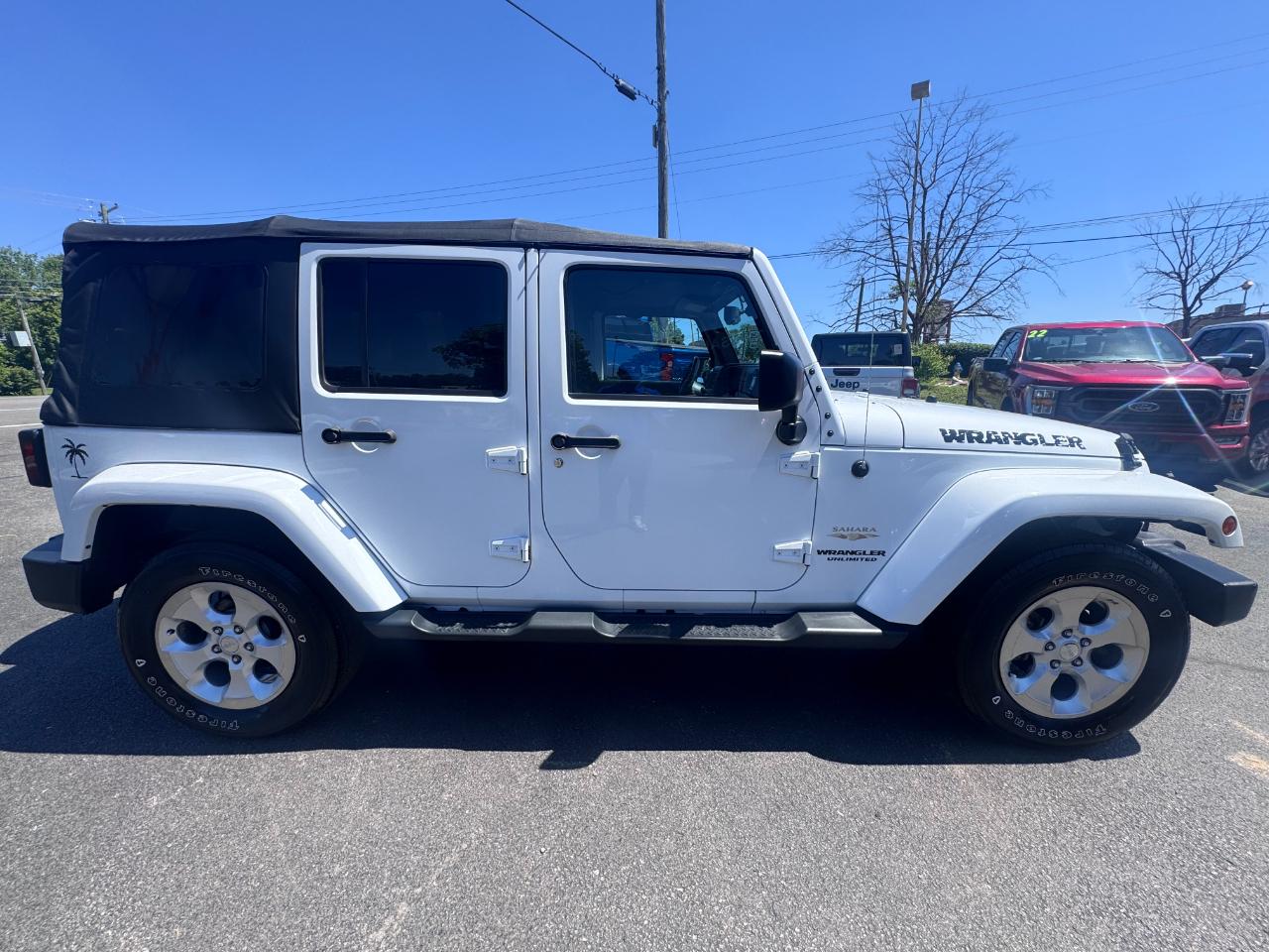 Jeep Wrangler Unlimited 4WD 4dr Sahara 2015