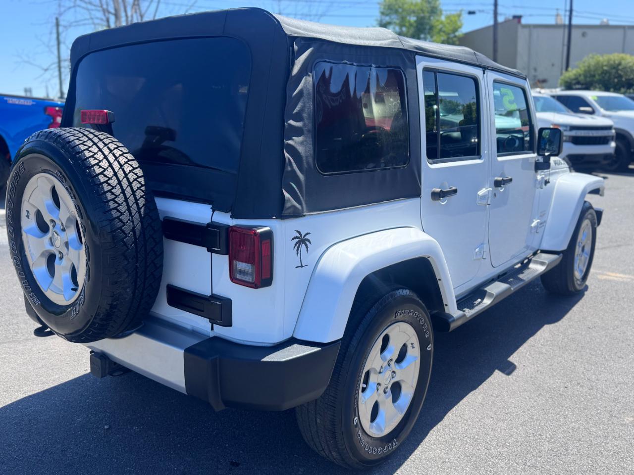 Jeep Wrangler Unlimited 4WD 4dr Sahara 2015