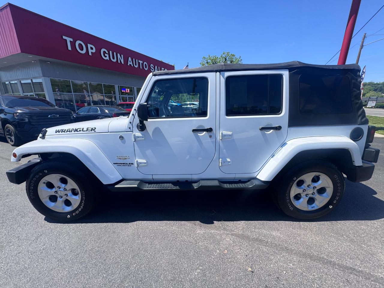 Jeep Wrangler Unlimited 4WD 4dr Sahara 2015