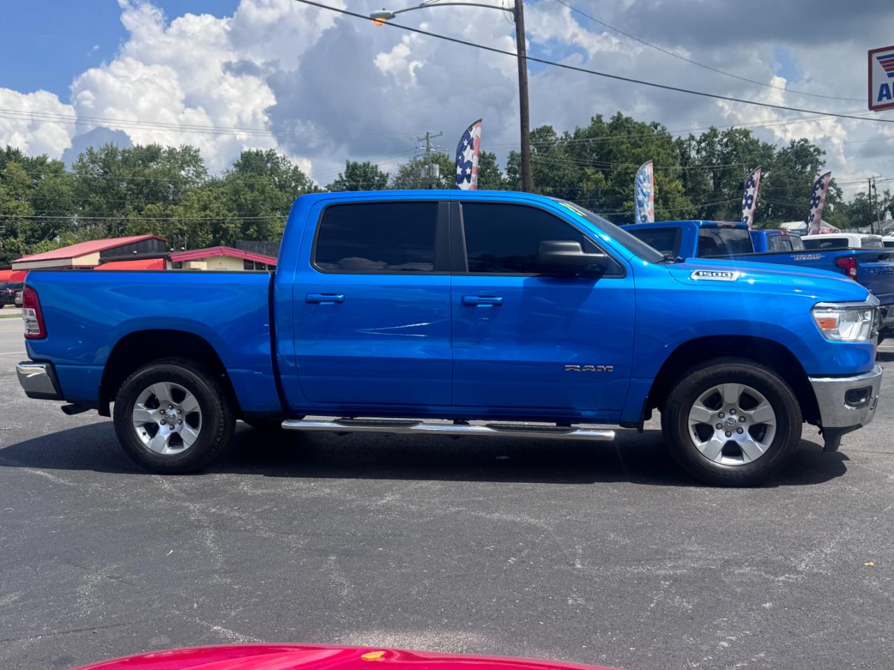 RAM 1500 Big Horn 4x4 Crew Cab 5'7" Box 2021