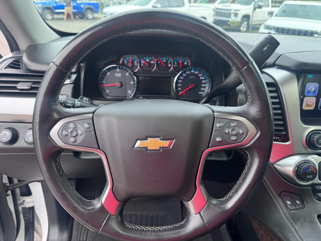 Chevrolet Suburban 4WD 4dr LT 2020