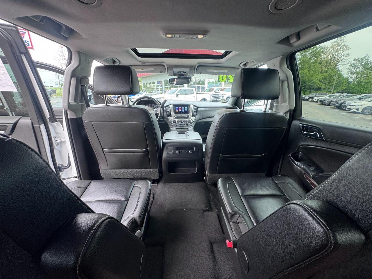 Chevrolet Suburban 4WD 4dr LT 2020