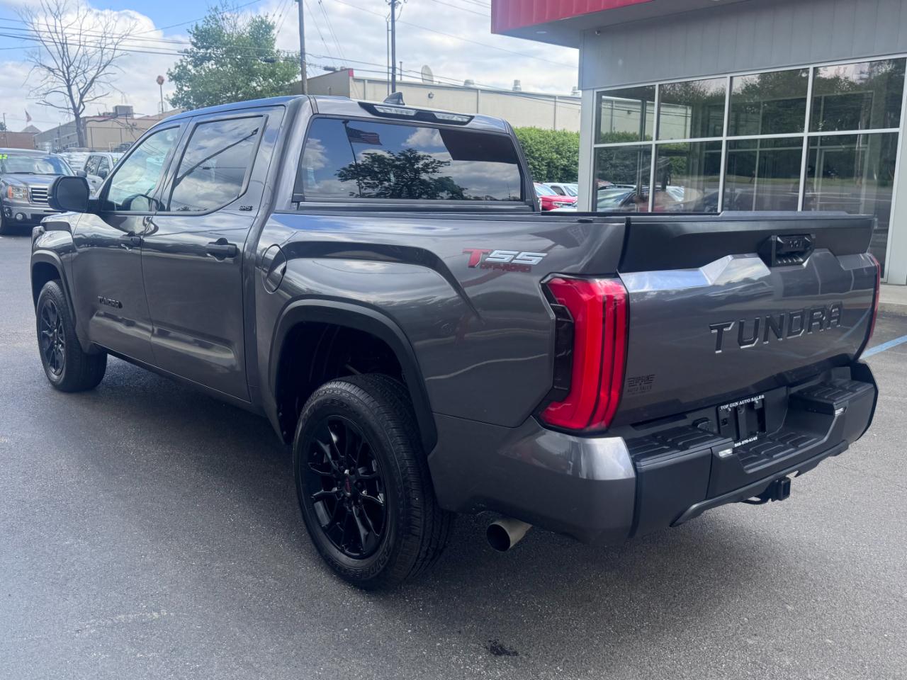 Toyota Tundra 2WD SR5 CrewMax 5.5' Bed (Natl) 2022