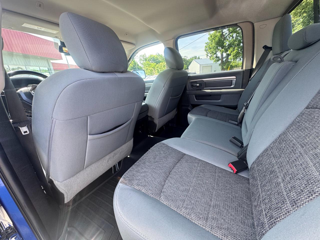 RAM 1500 Big Horn 4x4 Crew Cab 5'7" Box 2018