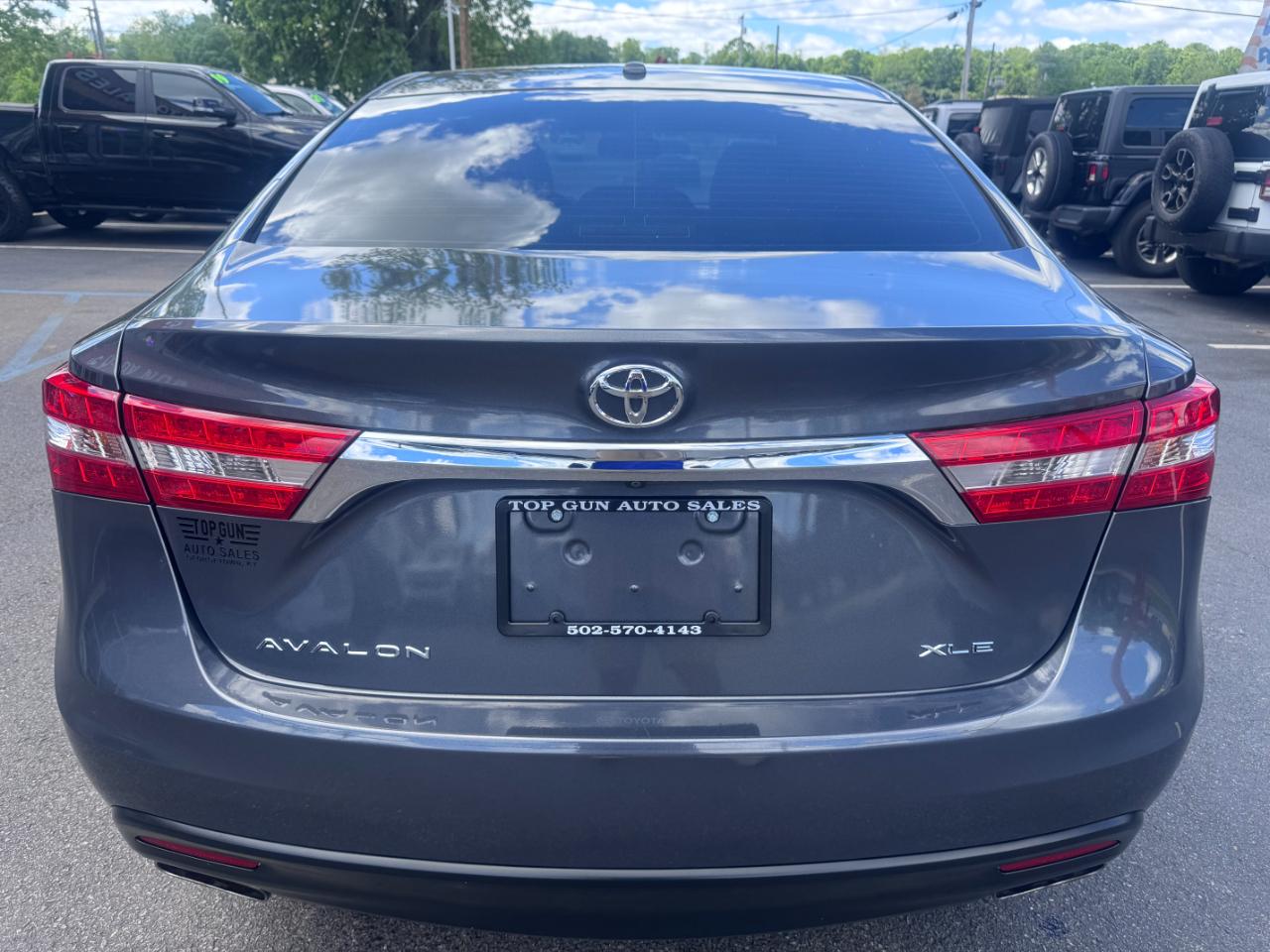 Toyota Avalon 4dr Sdn XLE (Natl) 2013