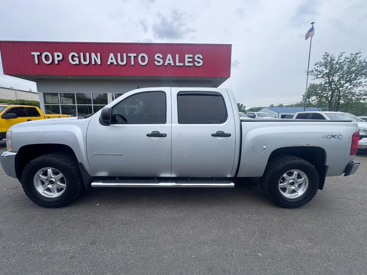 Chevrolet Silverado 1500 4WD Crew Cab 143.5" LT 2012