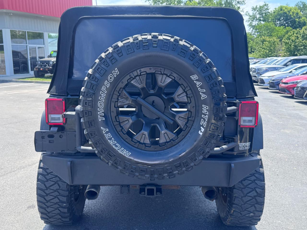 Jeep Wrangler Unlimited 4WD 4dr Rubicon 2011