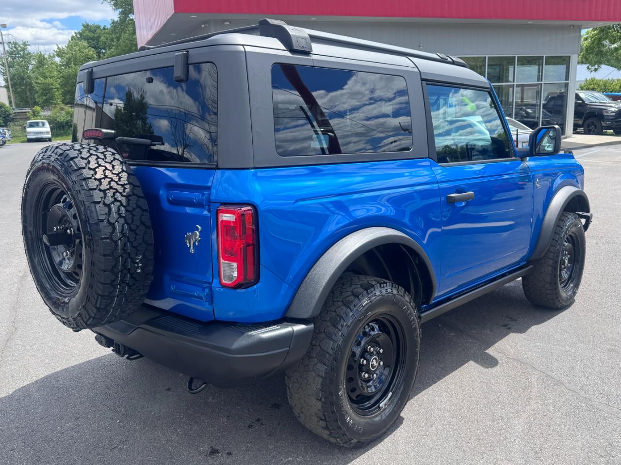 Ford Bronco Base 2 Door 4x4 2022