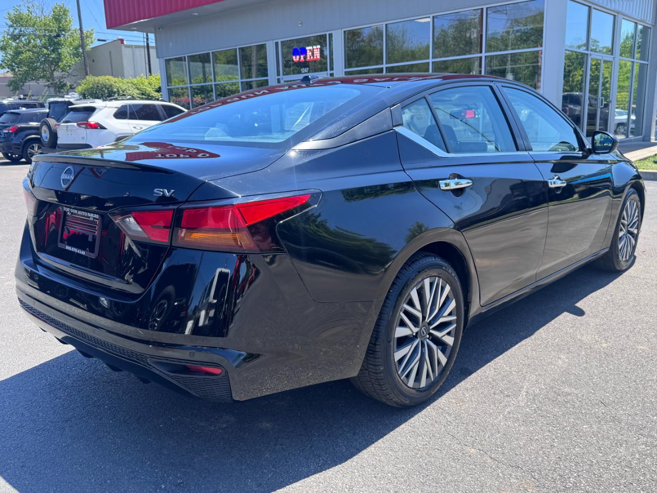 Nissan Altima 2.5 SV Sedan 2024