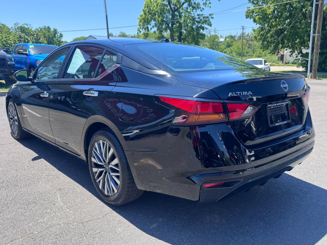 Nissan Altima 2.5 SV Sedan 2024