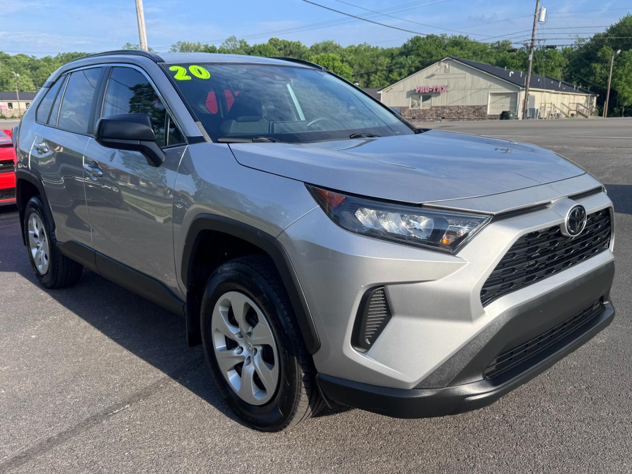 Toyota RAV4 LE FWD (Natl) 2020