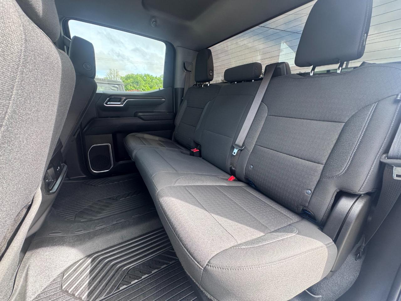 Chevrolet Silverado 1500 4WD Crew Cab 147" LT Trail Boss 2022