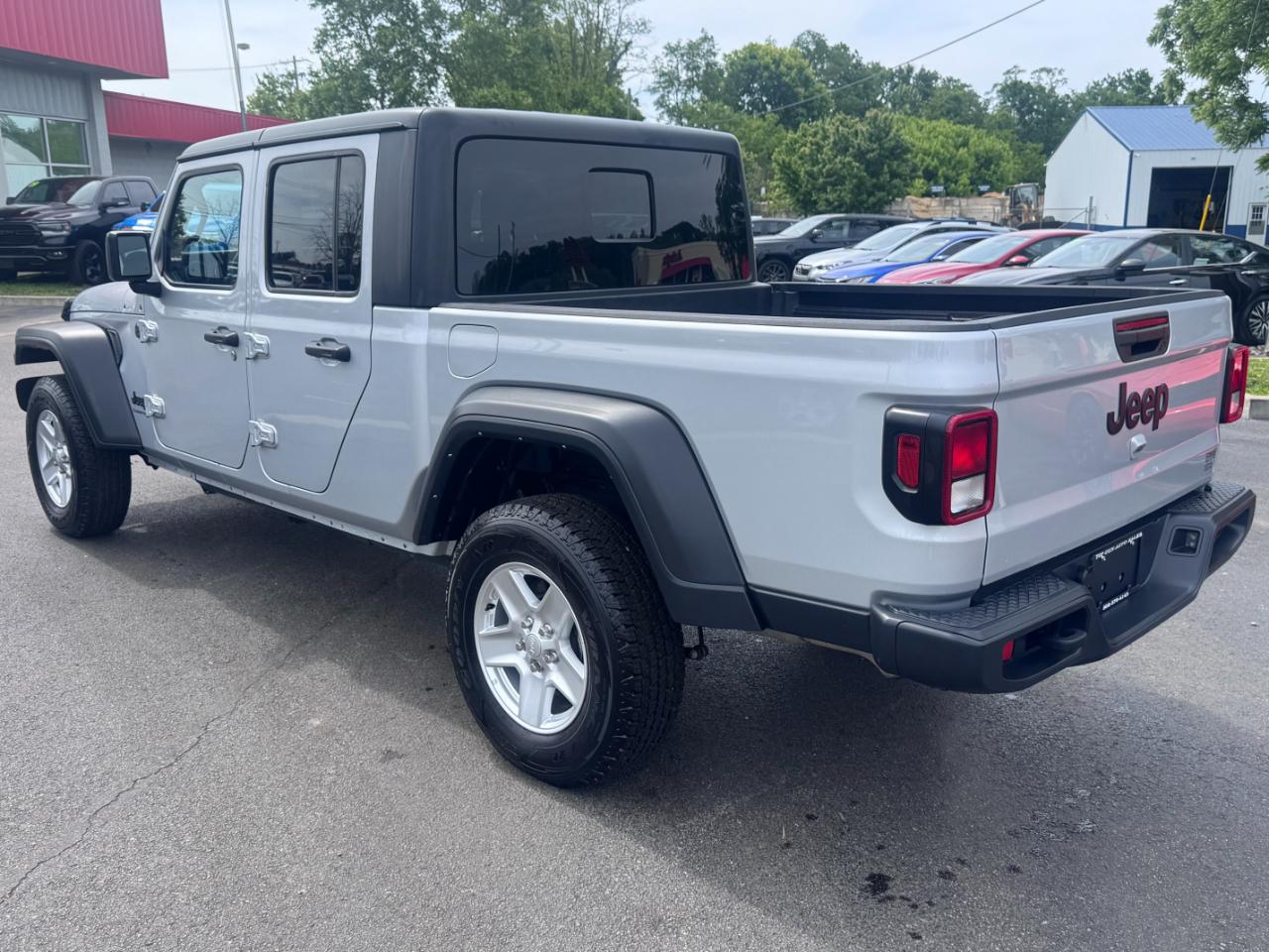 Jeep Gladiator Sport S 4x4 2023
