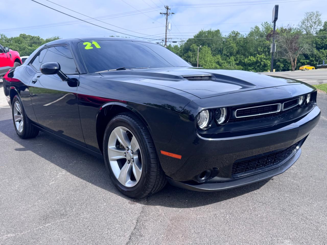 2021 Dodge Challenger SXT RWD