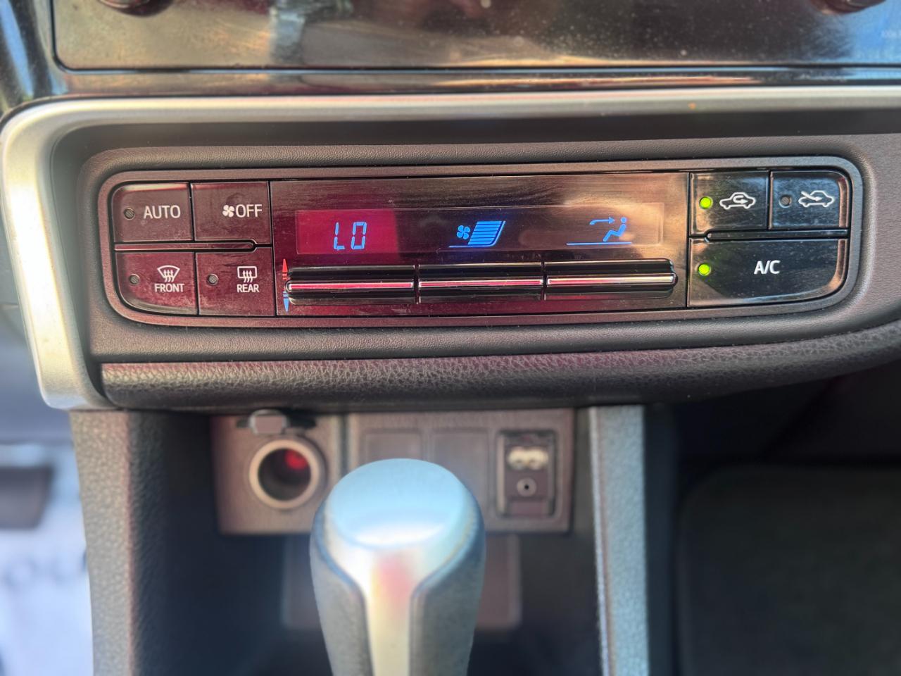Toyota Corolla L CVT (Natl) 2018