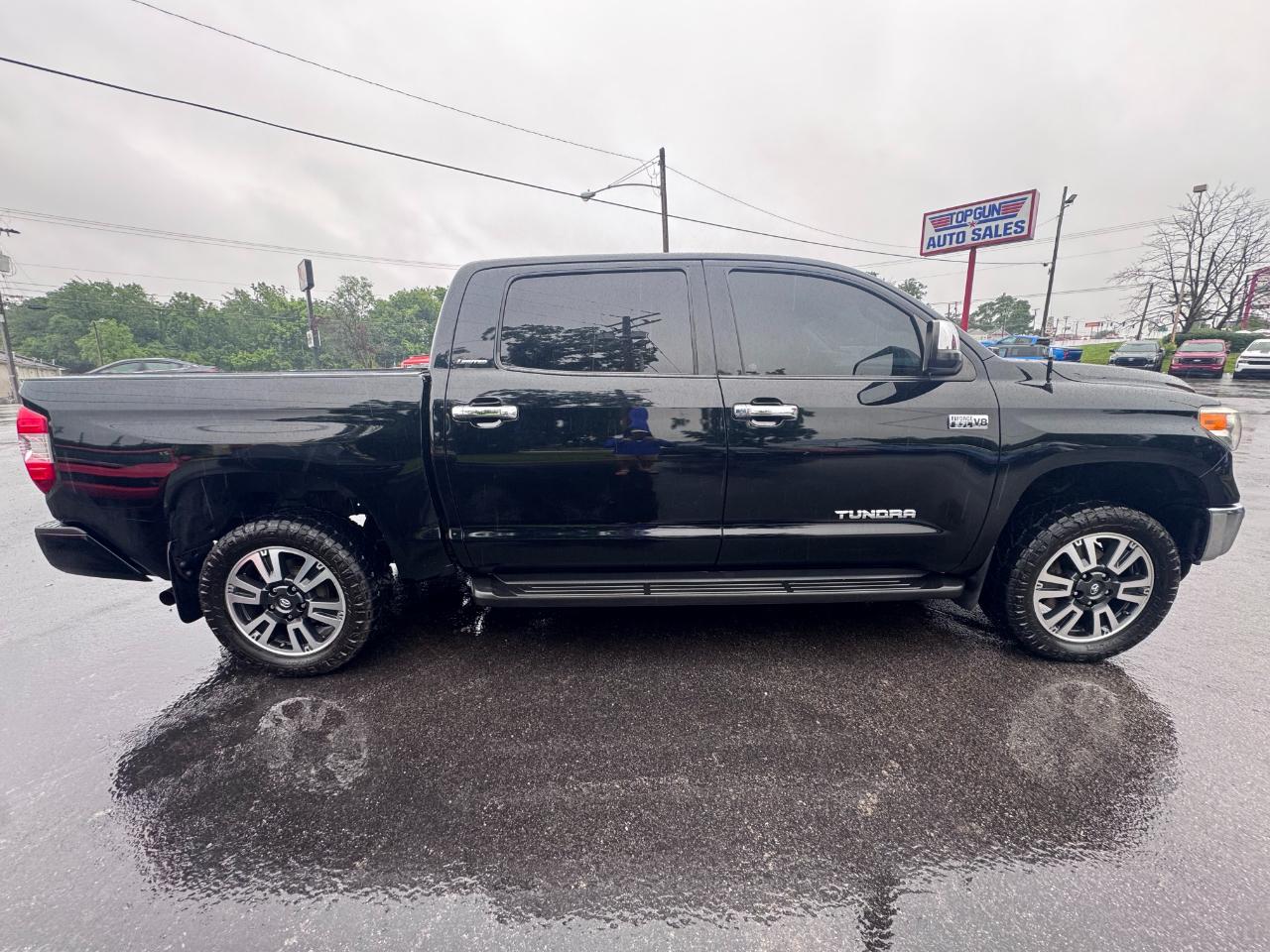 Toyota Tundra 4WD Truck CrewMax 5.7L FFV V8 6-Spd AT LTD (Natl) 2014