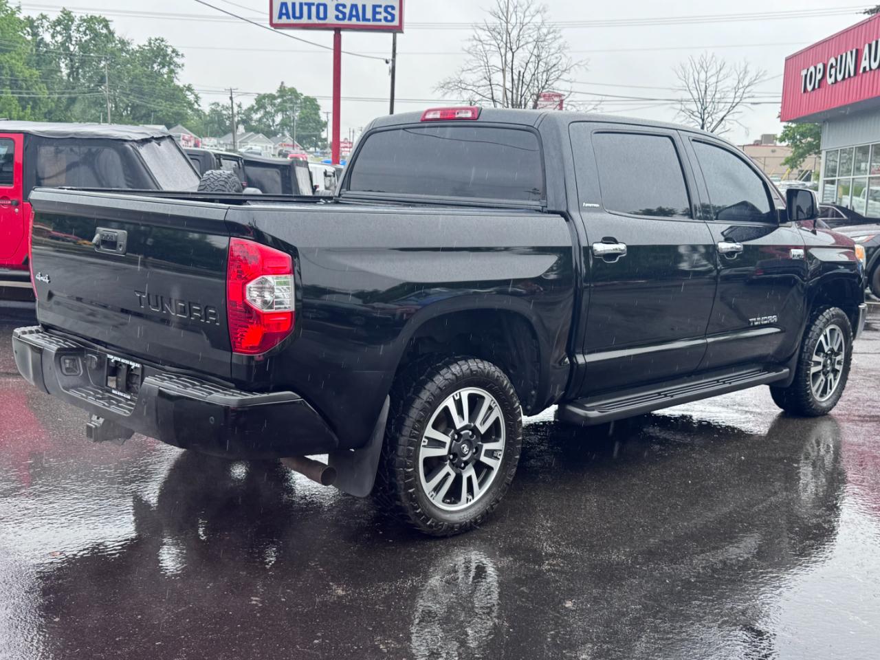 Toyota Tundra 4WD Truck CrewMax 5.7L FFV V8 6-Spd AT LTD (Natl) 2014