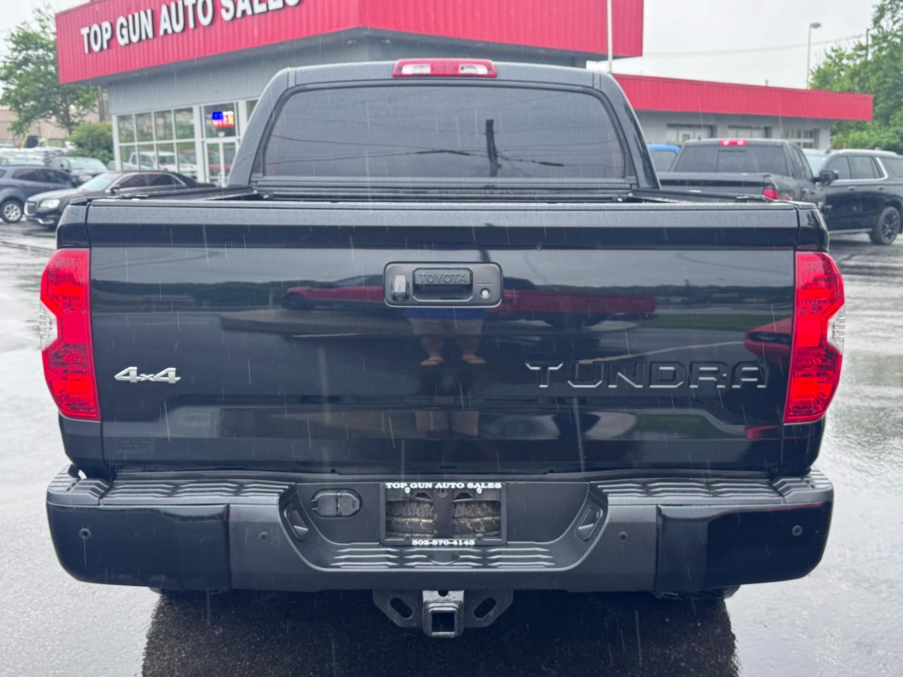 Toyota Tundra 4WD Truck CrewMax 5.7L FFV V8 6-Spd AT LTD (Natl) 2014