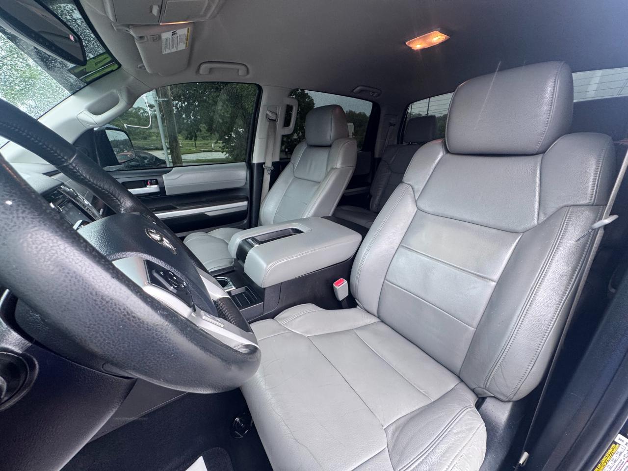 Toyota Tundra 4WD Truck CrewMax 5.7L FFV V8 6-Spd AT LTD (Natl) 2014