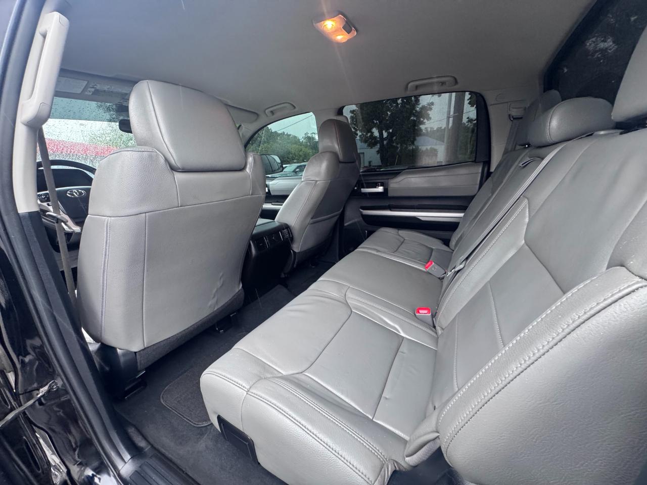 Toyota Tundra 4WD Truck CrewMax 5.7L FFV V8 6-Spd AT LTD (Natl) 2014