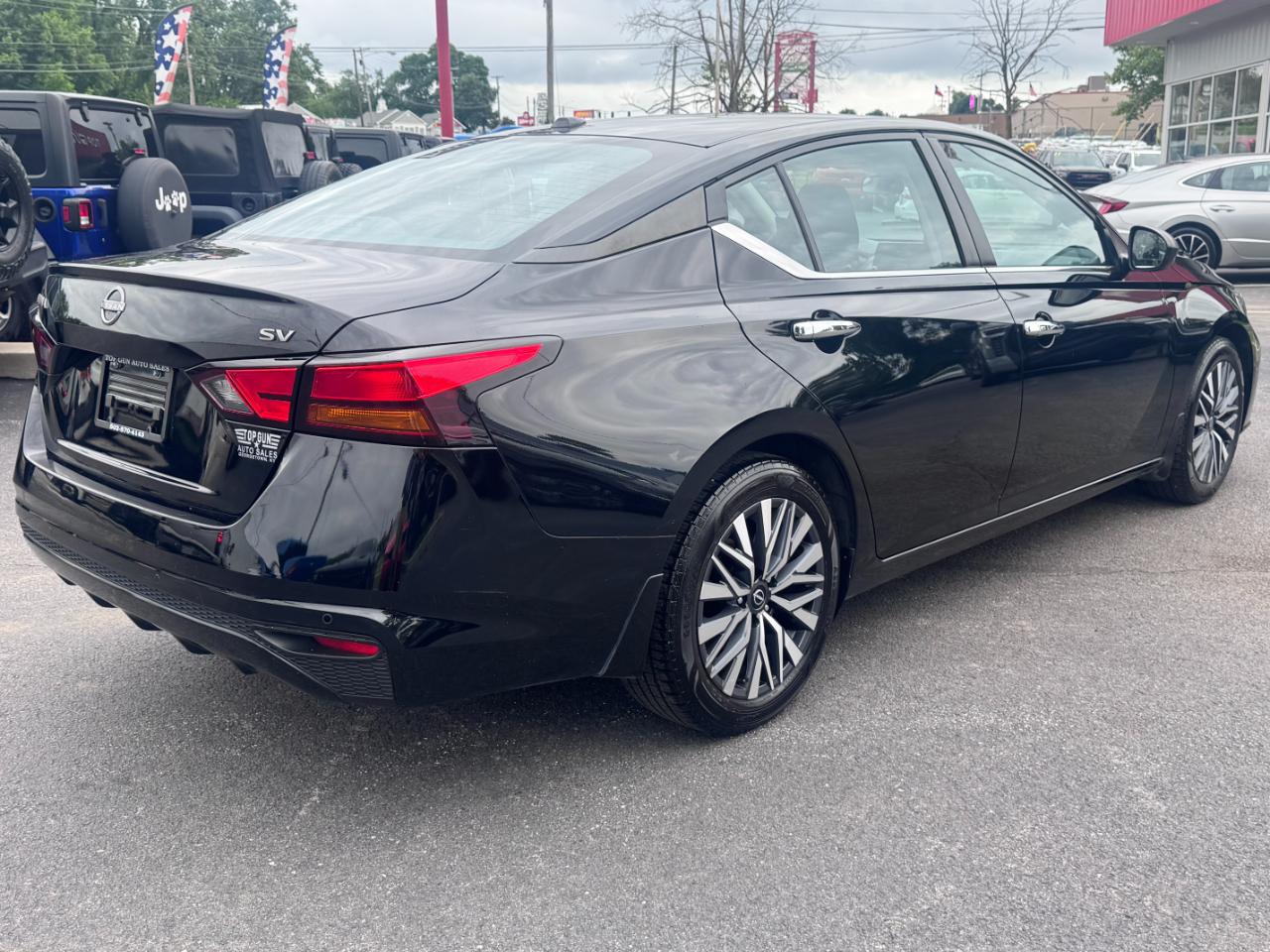 Nissan Altima 2.5 SV Sedan 2024