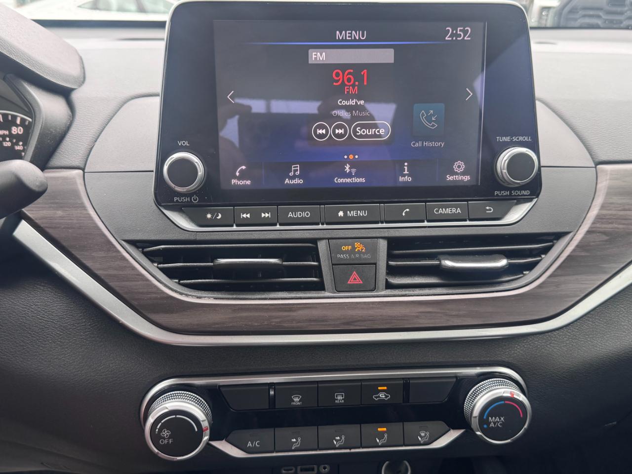 Nissan Altima 2.5 SV Sedan 2024