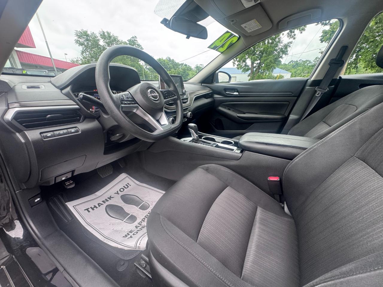 Nissan Altima 2.5 SV Sedan 2024
