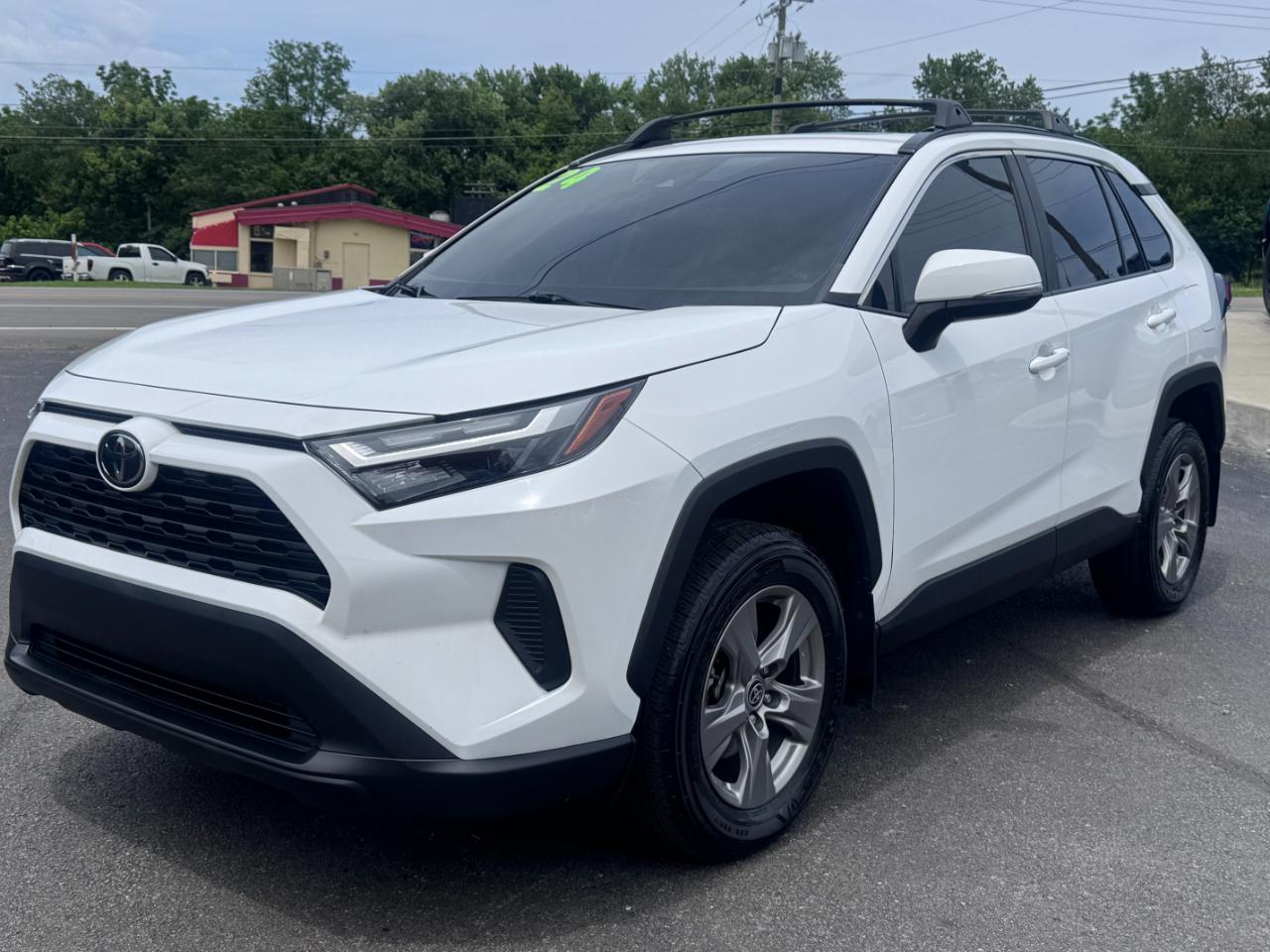 Toyota RAV4 XLE AWD (Natl) 2024