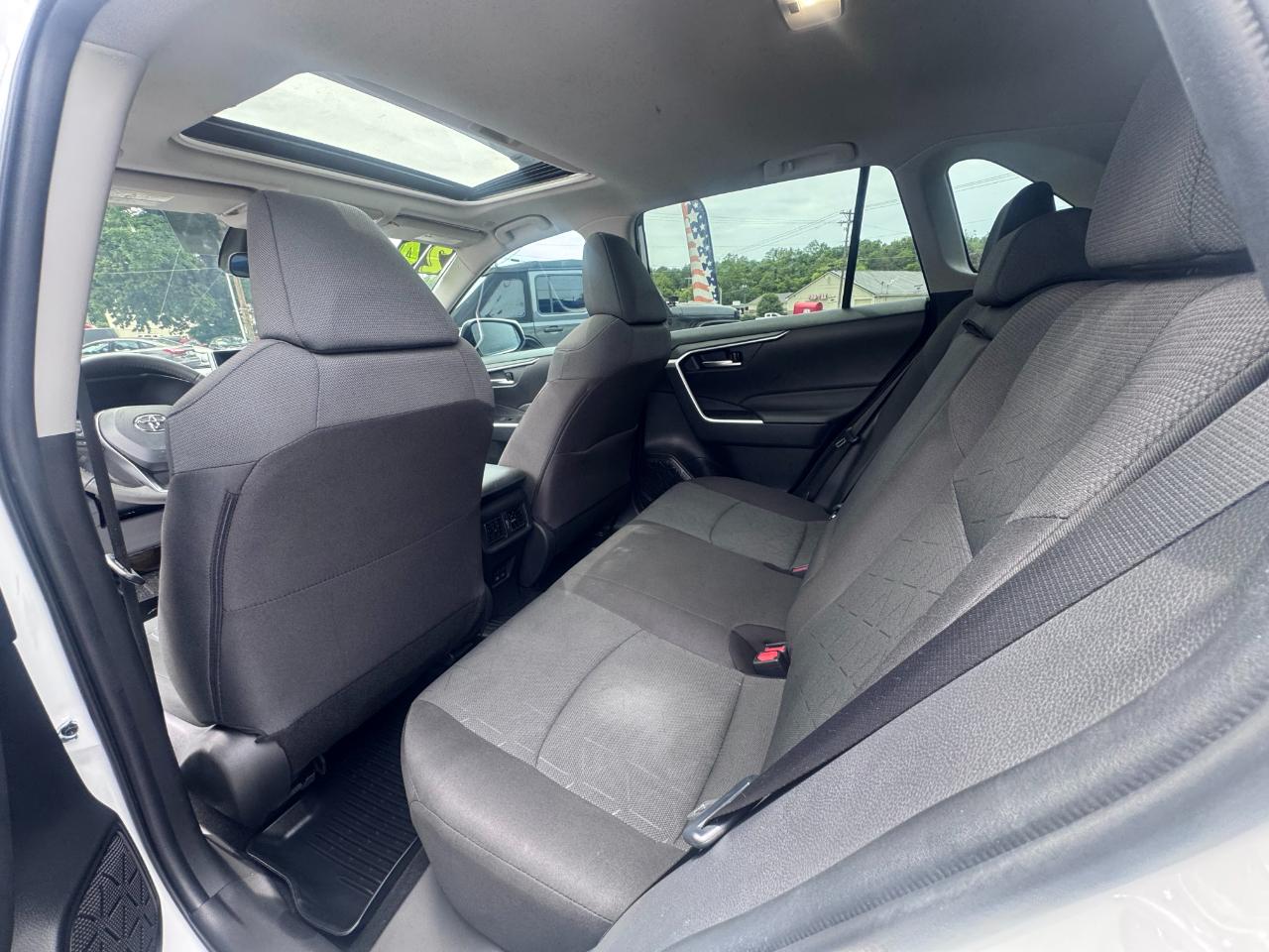 Toyota RAV4 XLE AWD (Natl) 2024